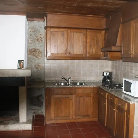 Casas Do Corvo Nyaraló *