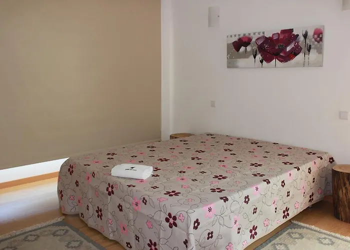 בית נופש Casas Do Corvo Ventosa (Braga)