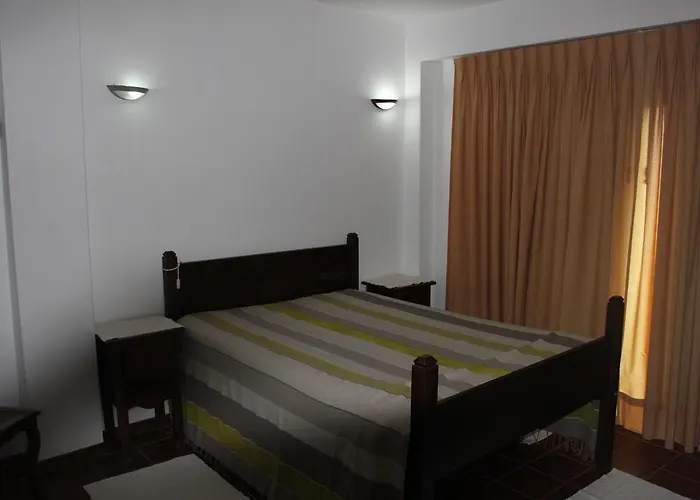 בית נופש Casas Do Corvo *