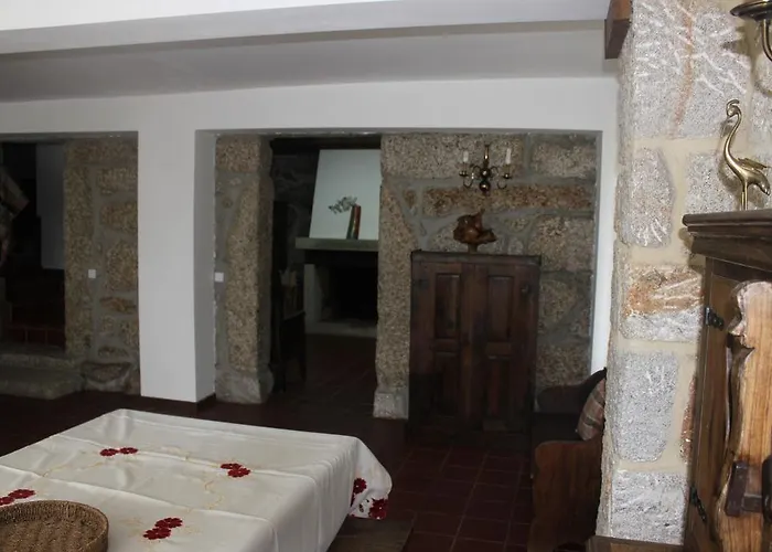 Casas Do Corvo Nyaraló *